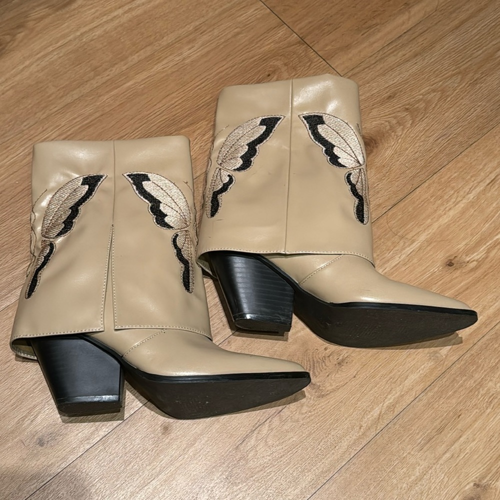 SHEIN Beige Embroidered Western Heeled Boots